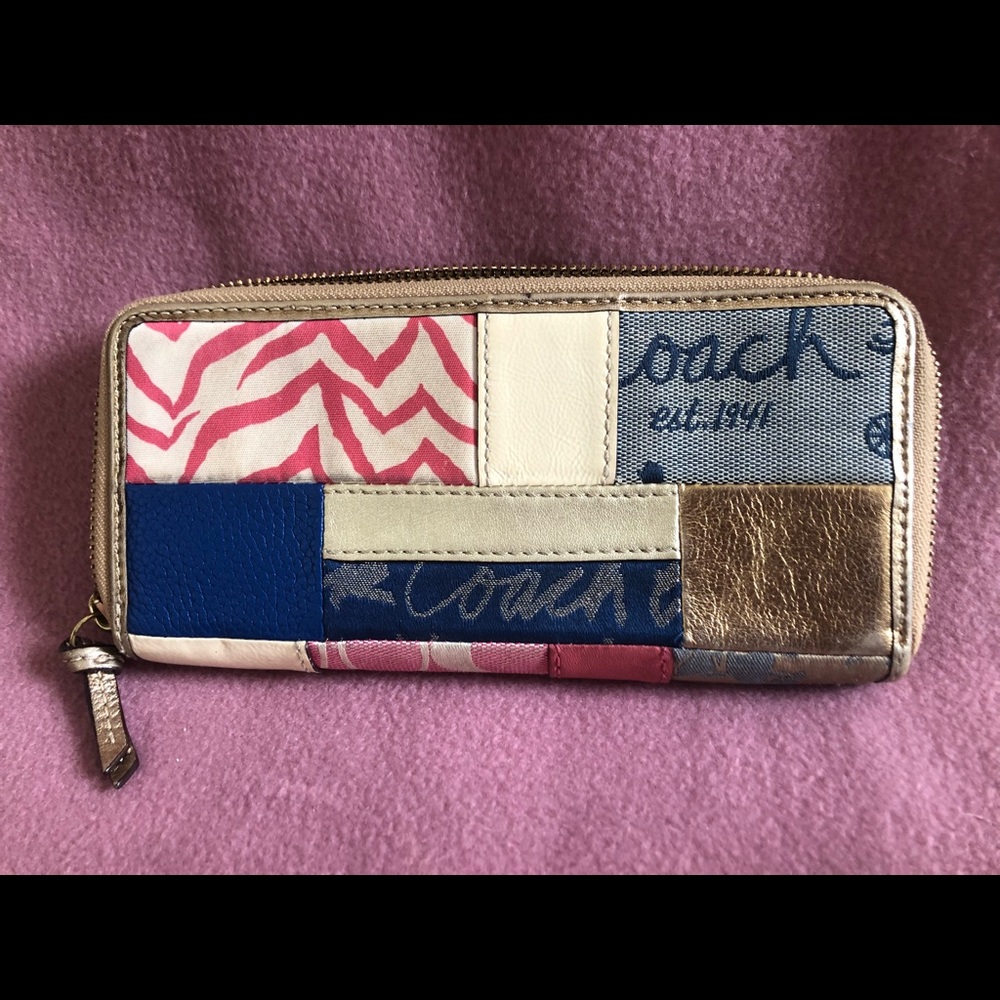 Authentic Limited Edition Coach Patchwork Wallet - Picture 3 of 5